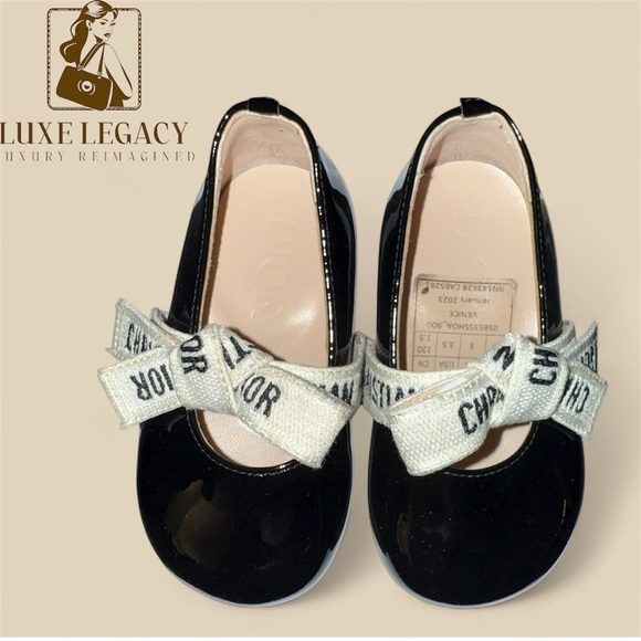Dior Black Baby Shoes with Cream Bow - Picture 4 of 7